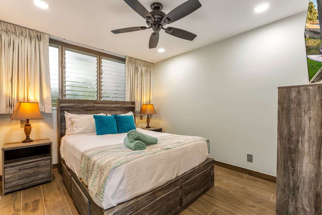 Oceanfront ground-level condo with pool, grill, washer/dryer, & patio