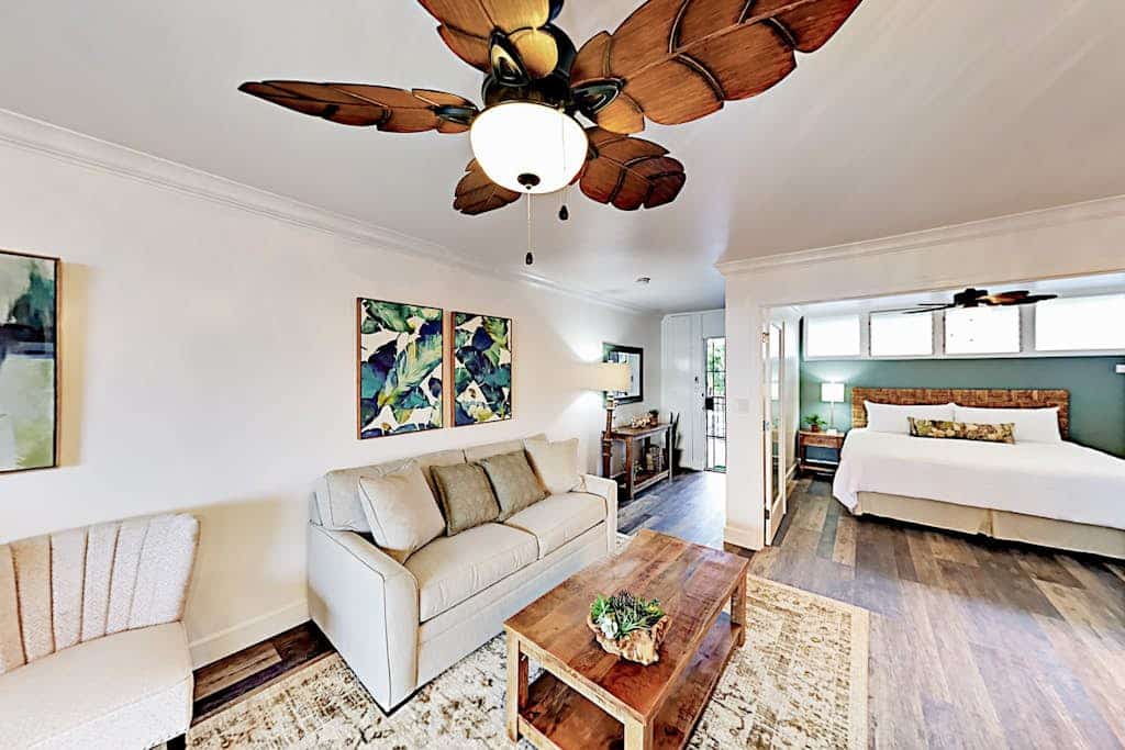 Ocean-View Gem w/ Lanai, Pool & New Furnishings - Walk to Swimming Beach