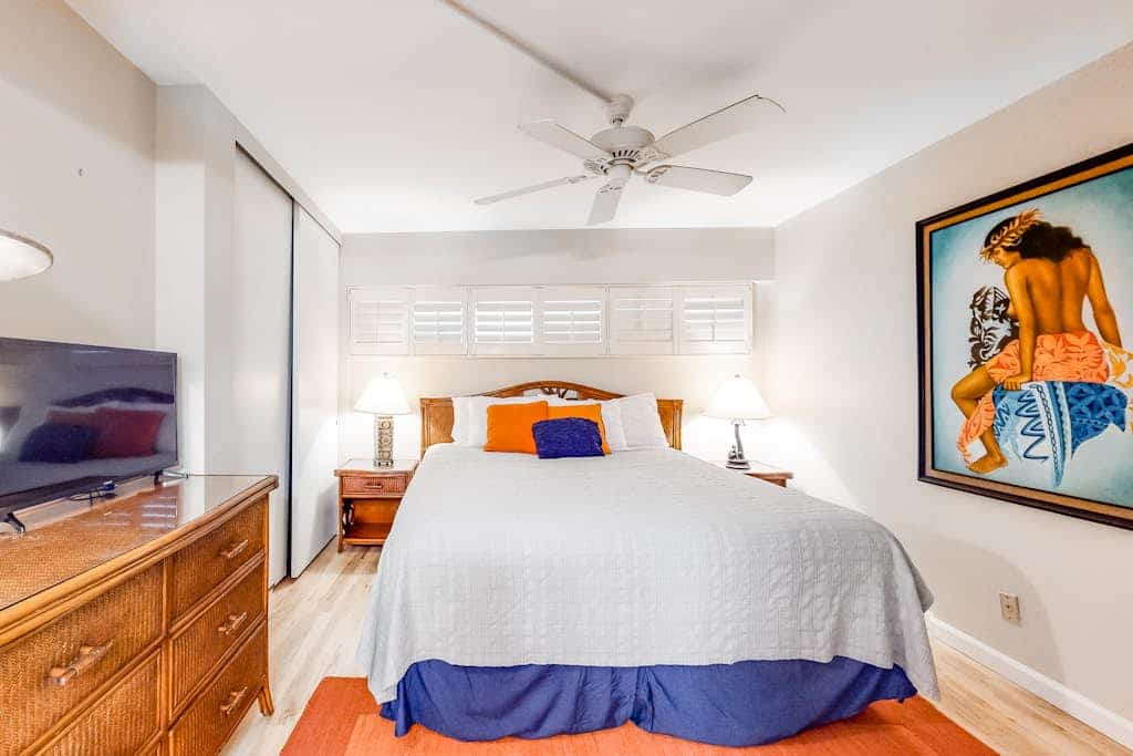 Sugar Beach Resort Condo w/ Private W/D, Shared Pool-Surf, Bike, Golf, More