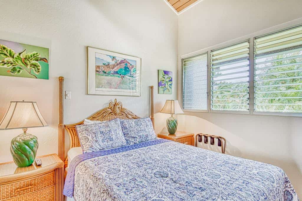 Fantastic Home in Oceanfront Complex w/Shared Pool & Free WiFi - Snowbirds Welcome!