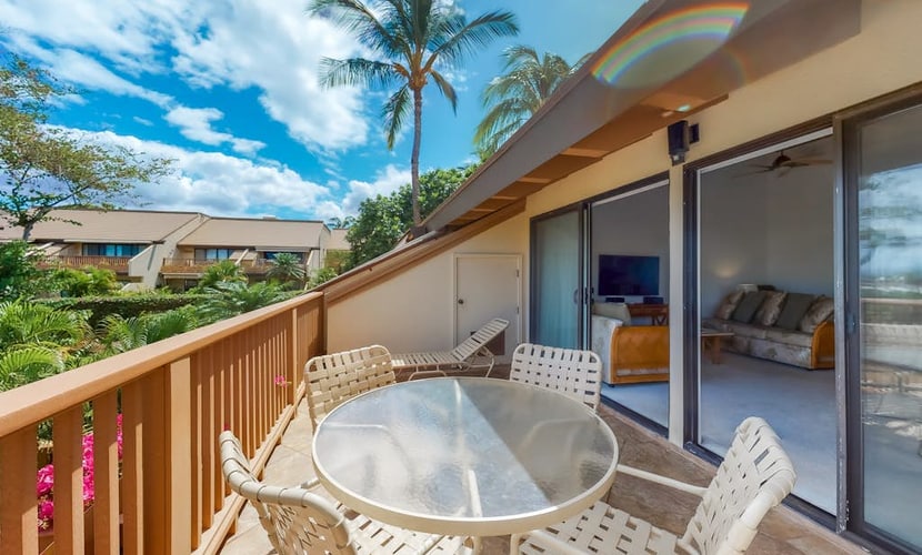 Tropical-view escape with pools, hot tub, tennis, AC, W/D - beaches await