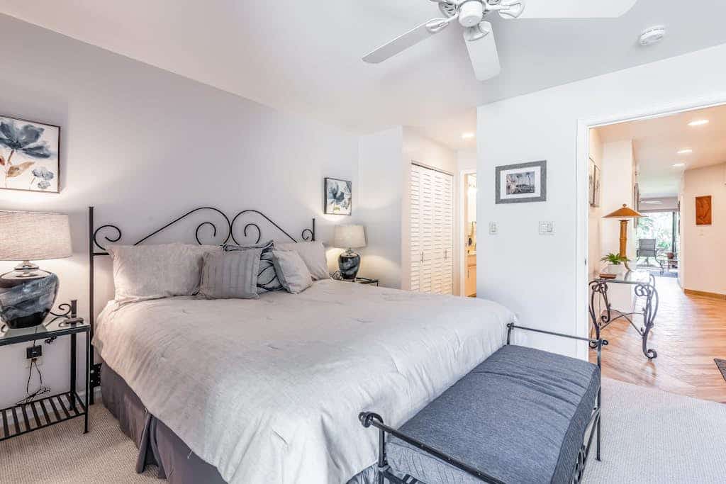 Quiet condo with lanai, pools & hot tubs - walk to the beach