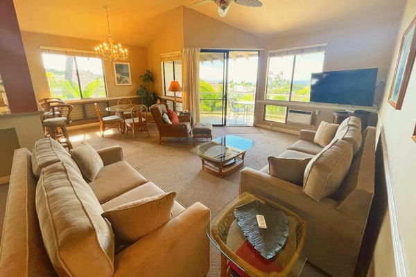 Maui Ohana partial ocean view with epic sunset views from lanai - close to beach