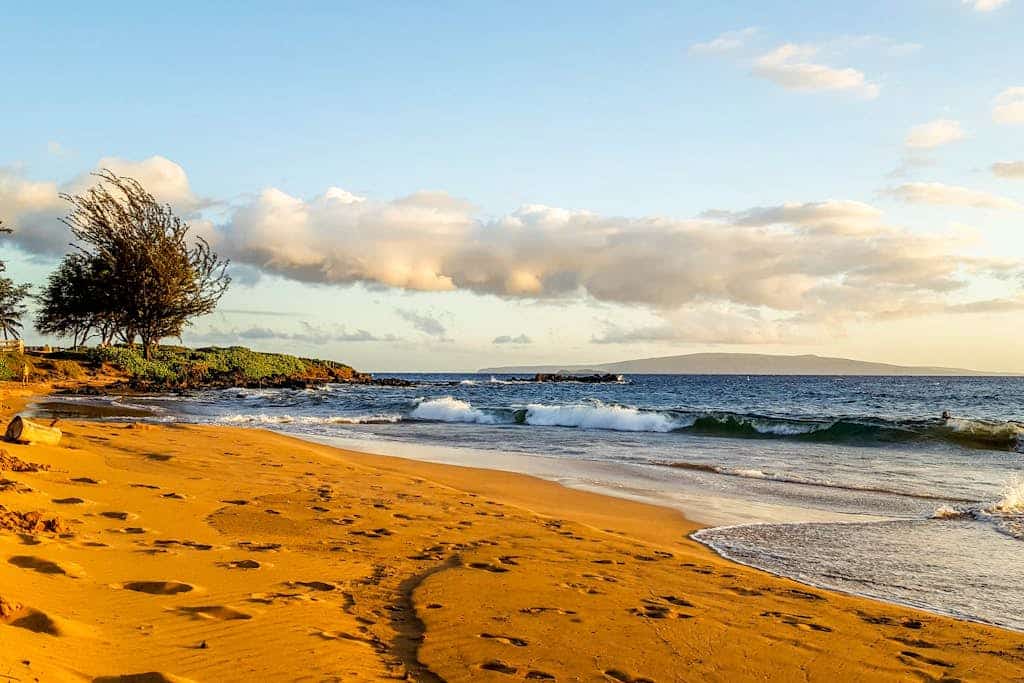 Island getaway with pools, hot tubs, tennis, BBQs & easy beach access