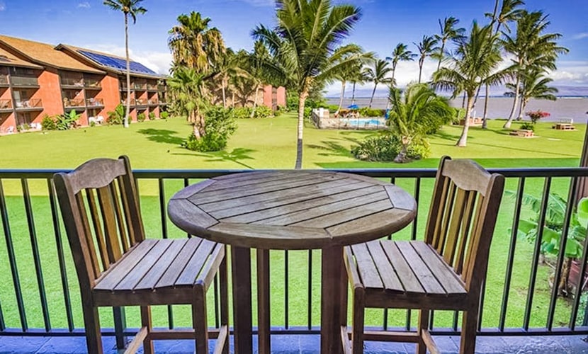 Nicely remodeled condo with ocean views, WiFi, outdoor pool & grills