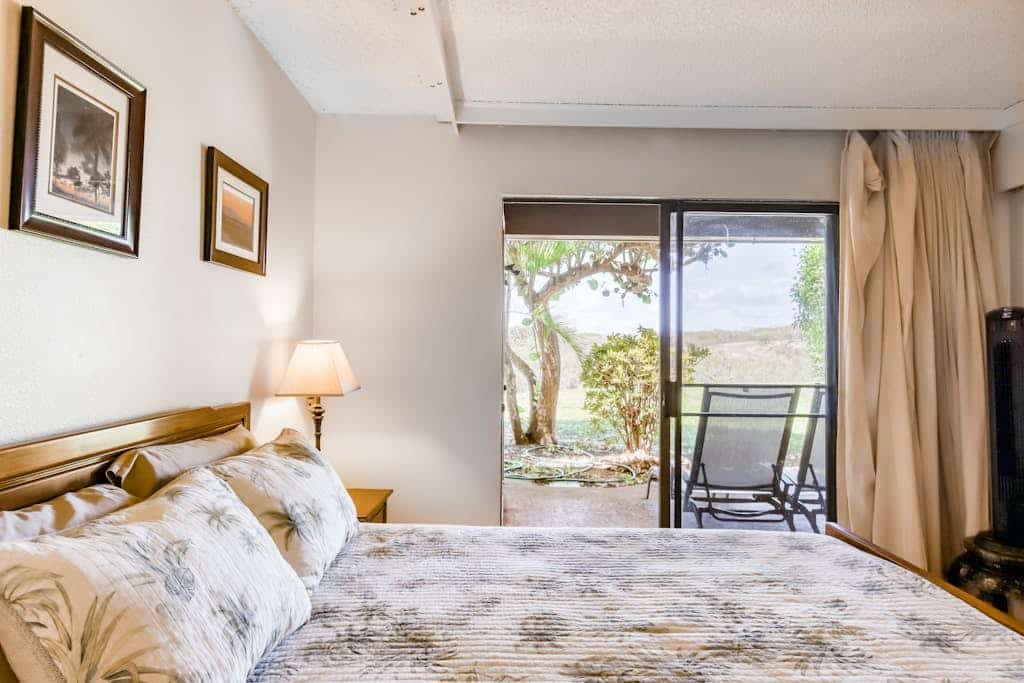 Garden View, Ground-Floor Condo w/ Lanai & Shared Hot Tub/Pool - Walk to Beach