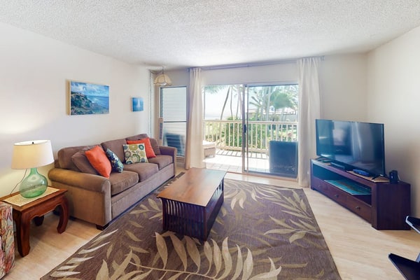 Terrific Condo w/Free WiFi, Shared Pool, Tennis Court, Water Views, Shared W/D