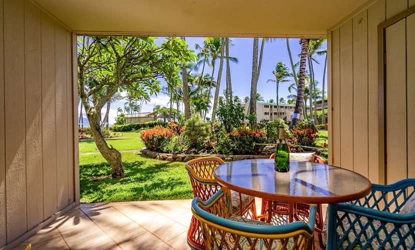 Dreamy oceanfront resort condo with pool, tennis courts, & beach access