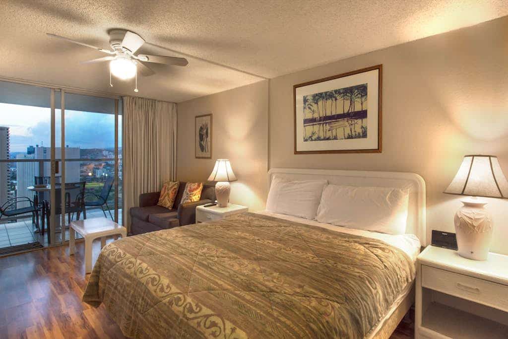 Studio with hardwood floors, ocean views - pool, hot tub, & sauna on-site