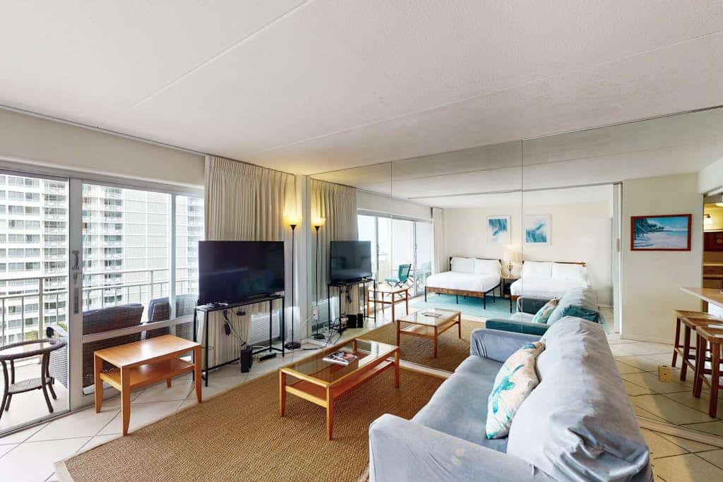 Sunny Ocean-View Studio | 2 Pools & Private Lanai | Short Walk to Beach