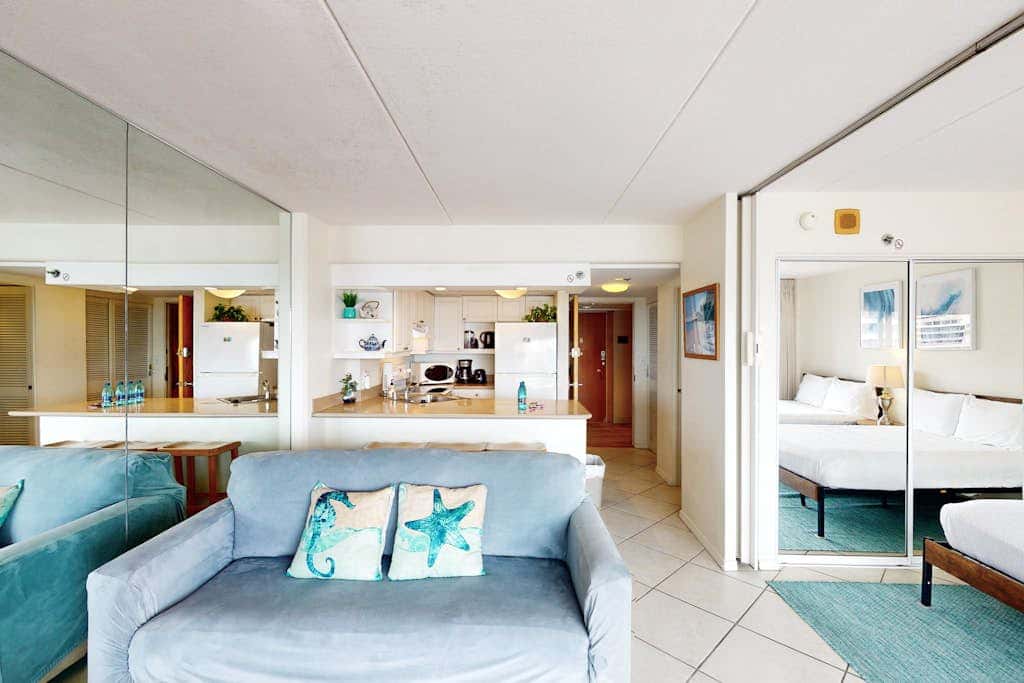 Ilikai Hotel 1133