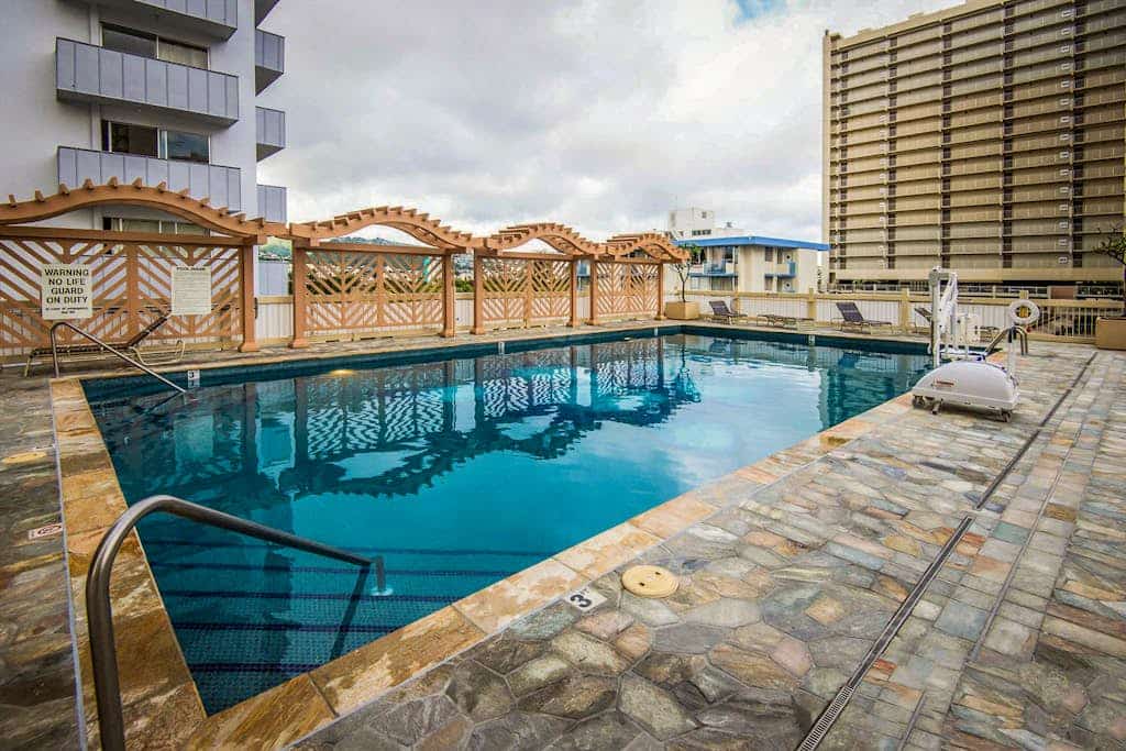 Studio with views of Diamond Head, private lanai, shared pool, & hot tub