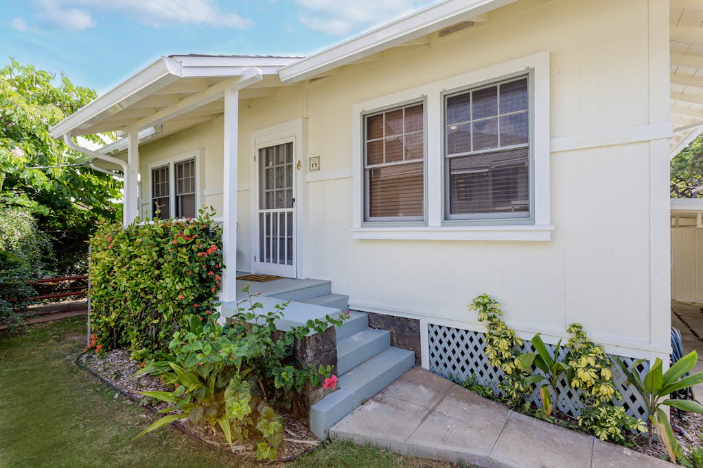 Garden Cottage Unit A - 30-Night Minimum