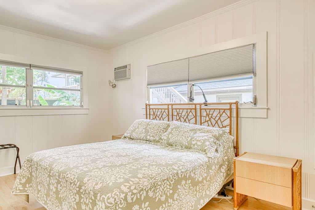 Relaxing Beach Bungalow in the heart of Waikiki