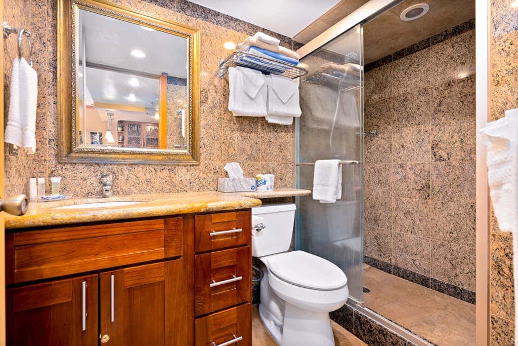 Ilikai Hotel 838