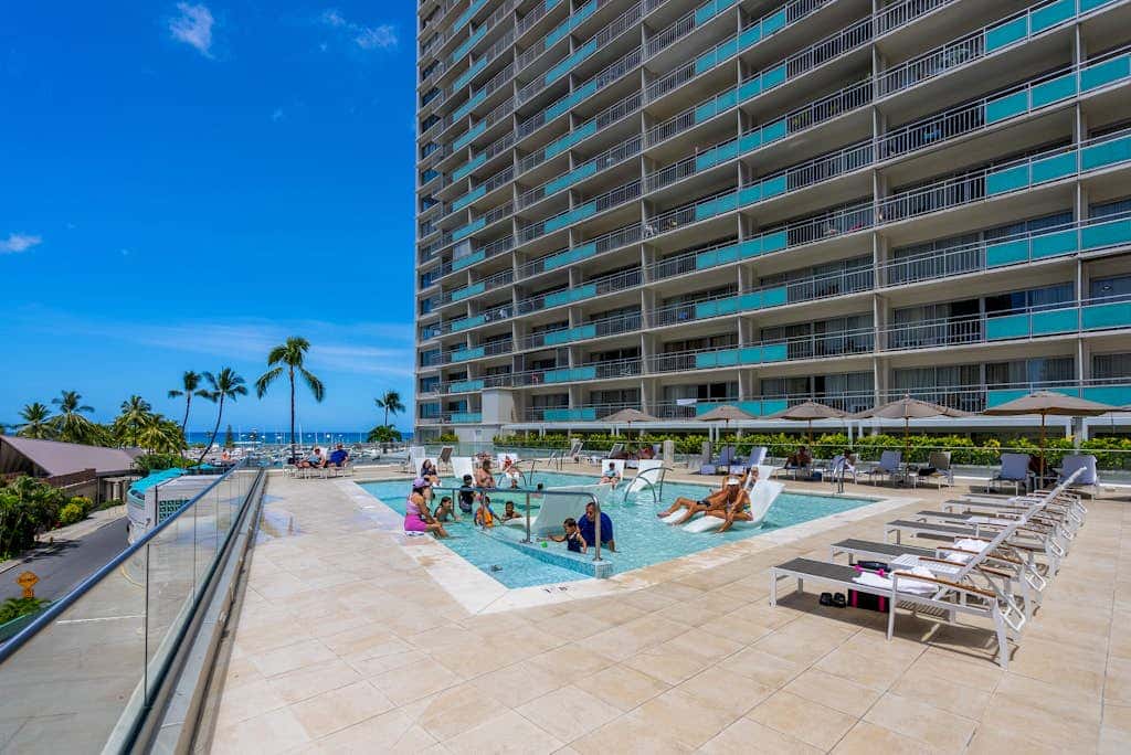 Ilikai Hotel 838