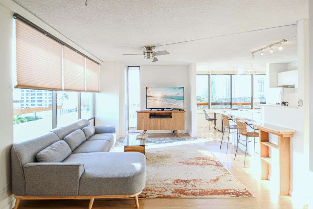 Ocean-view corner condo with fast WiFi & lanai - walk to beach -90 night minimum