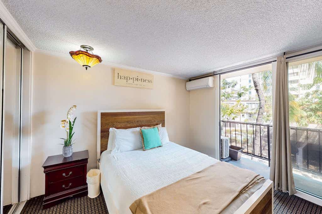 Central resort condo with pool, balcony, & grills - walk to beach & attractions