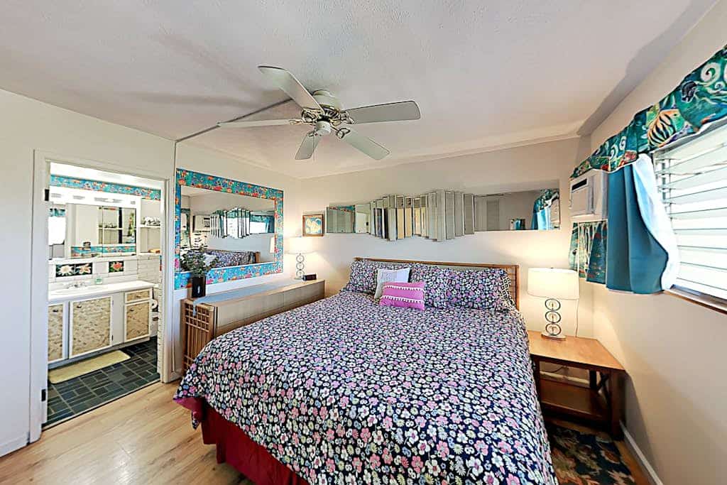 August Sale!
Ocean view condo w/ lanai & pool - across from Kalama Beach & Cove Park