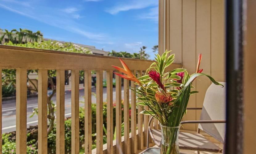 Lovely condo w/free WiFi/shared pool & hot tub - near beaches/shopping/dining