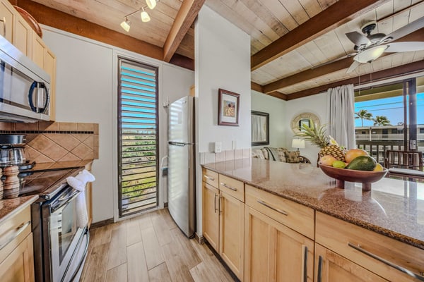 Renovated home across the street from the beach with shared pool & hot tub