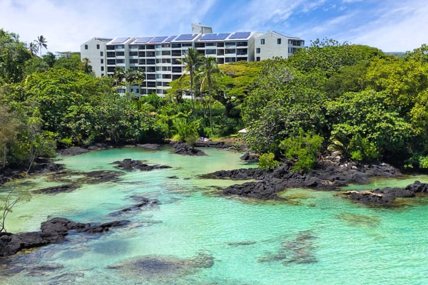 Classic Mid-Century Condo near the Ocean w/Private Lanai & Shared Pool