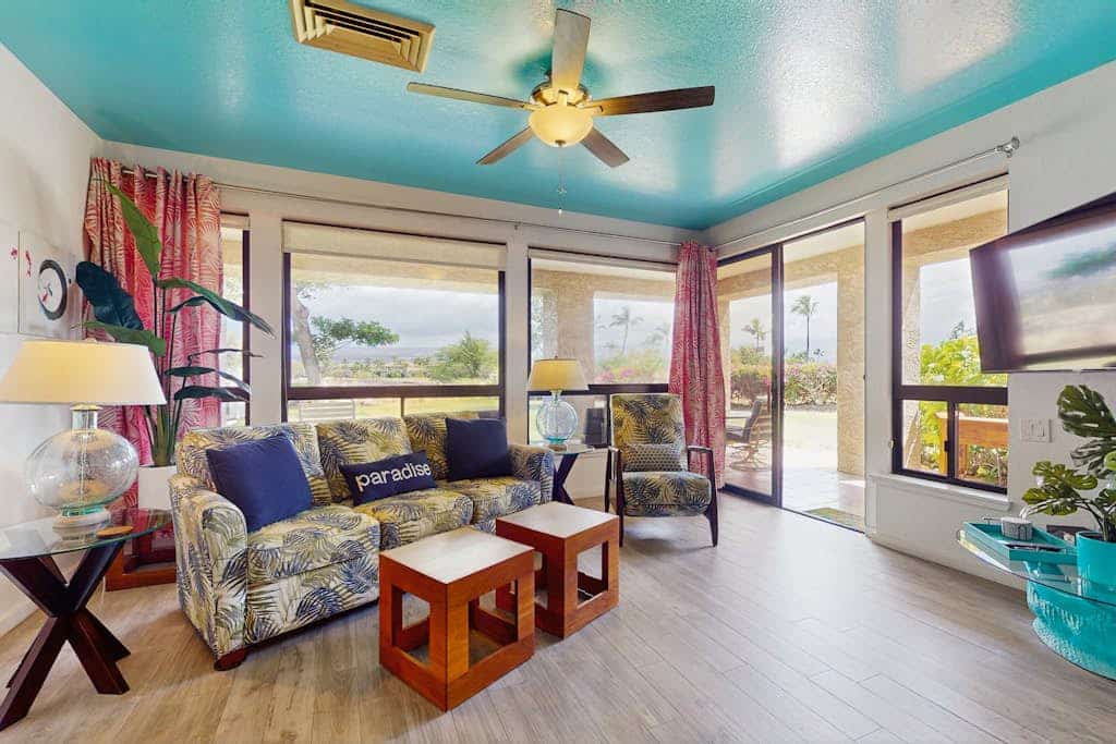 Large ground-floor condo with a pool, hot tub, fitness room, & tennis