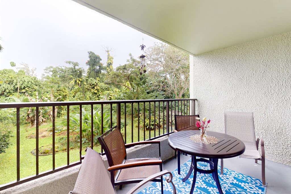 Sleek Waterfront Condo w/ a Shared Pool, Fast WiFi, & a Full Kitchen