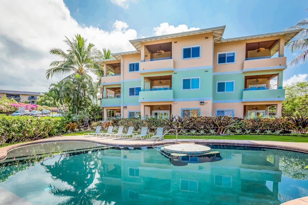 Kahaluu Beach Villas 1-203