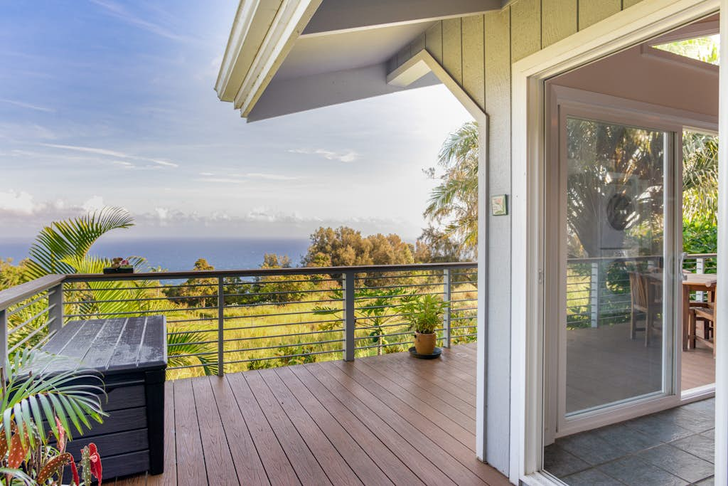 Waipio Glass House