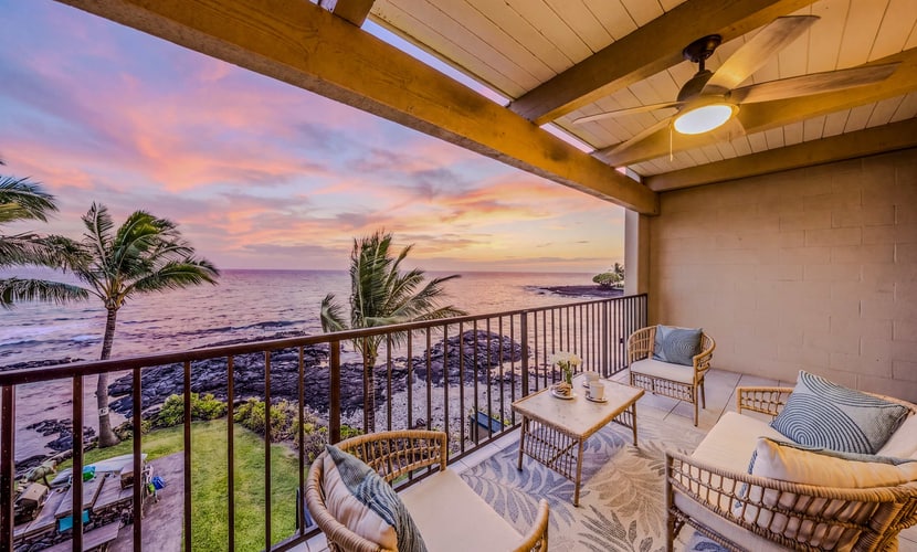Oceanfront condo with washer/dryer, pool, hot tub & views