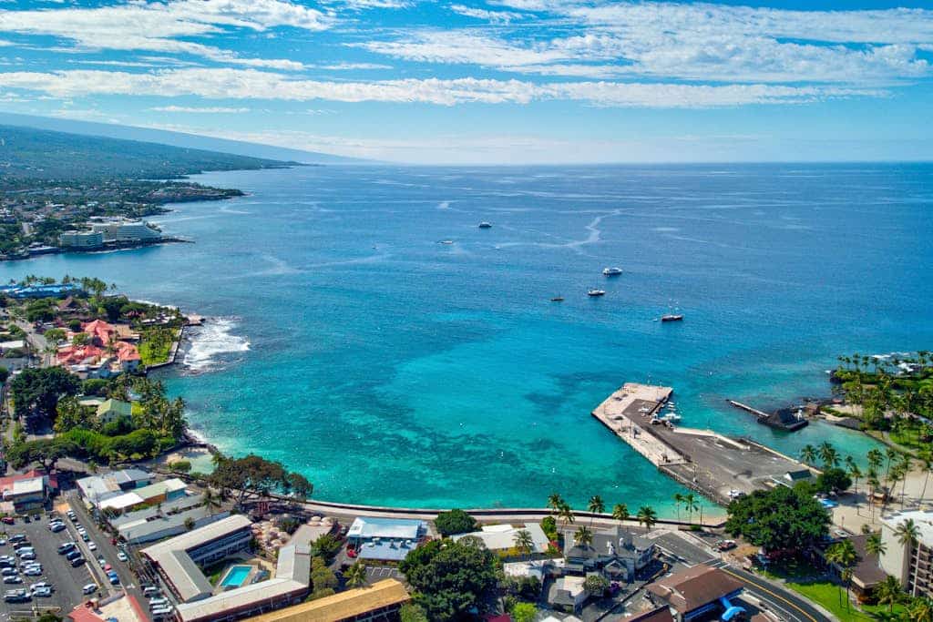 Casa Tropical Kona in Kailua-Kona with an ocean view & pool - walk to the beach