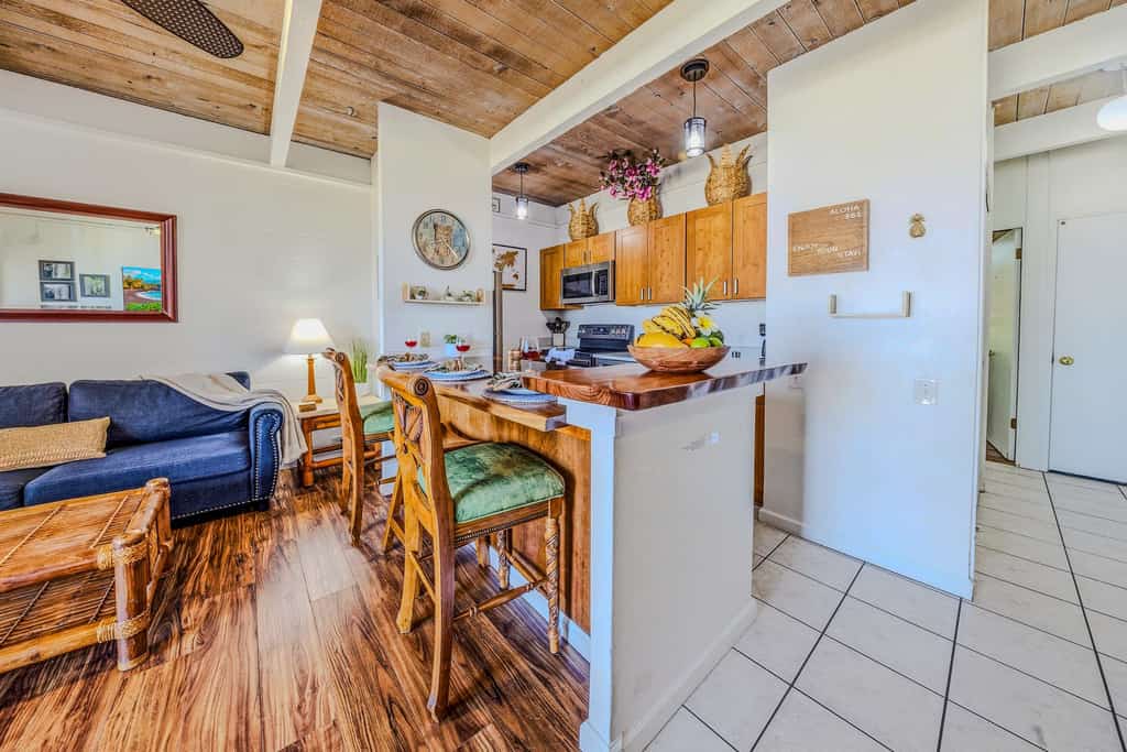 Condo with shared pool, hot tub, beach access & private balcony