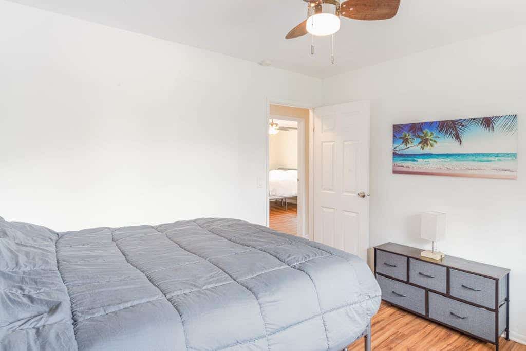 Comfortable, single-level retreat with fast WiFi & washer/dryer - dog-friendly