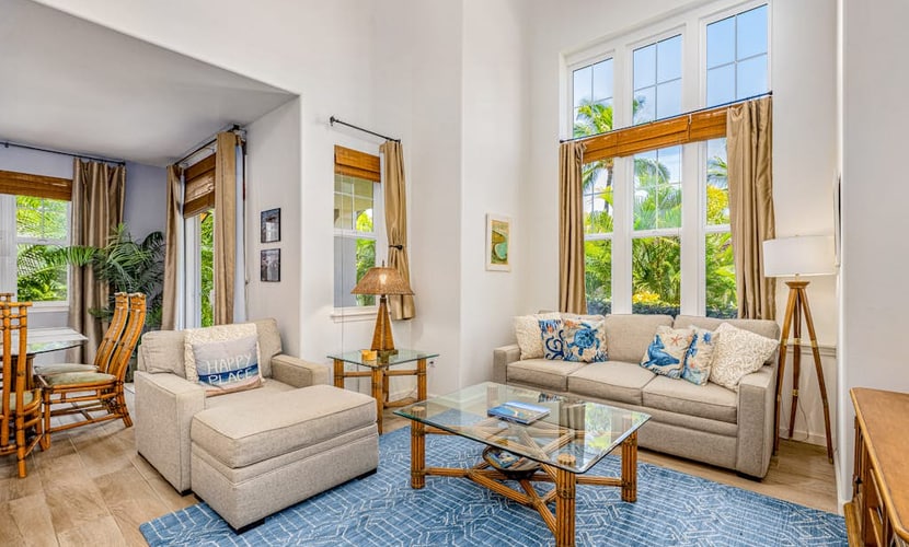 End condo with lanai, balcony, pool, hot tub & tennis - near the beach