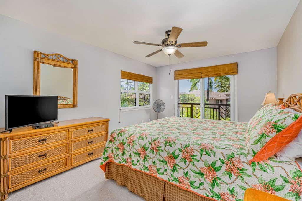 End condo with lanai, balcony, pool, hot tub & tennis - near the beach