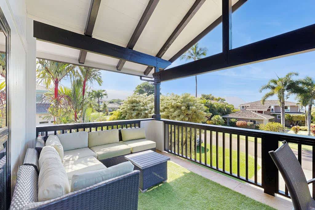 Spacious home with charming views from lanai - walk to the beach