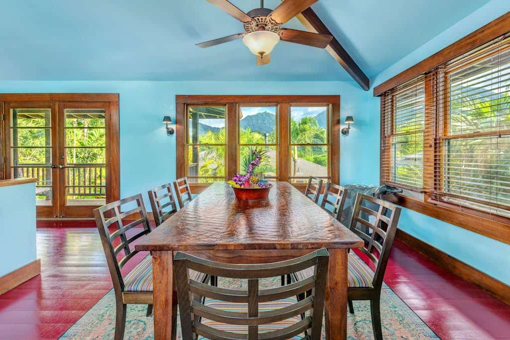 Beautiful Home with Hanalei Waterfall and Mountain Views, w/ AC in Bedrooms