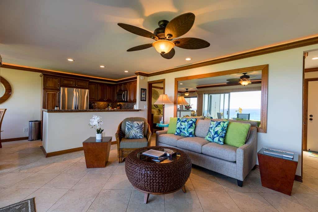 Beautifully upgraded & air conditioned Pali Ke Kua 102 - Bali Hai ocean views