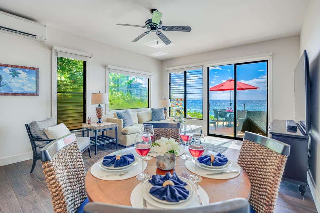 Snowbird-friendly oceanfront condo with heated pool, lanai, and amazing views