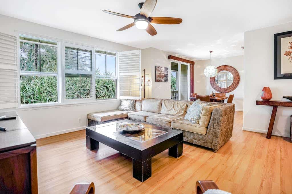Family-Friendly Condo w/Balconies, Shared Pool, Hot Tub, Garden View, Central AC