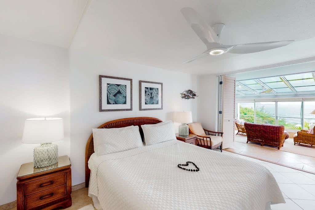 Wonderful home at Puu Poa w/stunning Bali Hai views, shared pool, private W/D