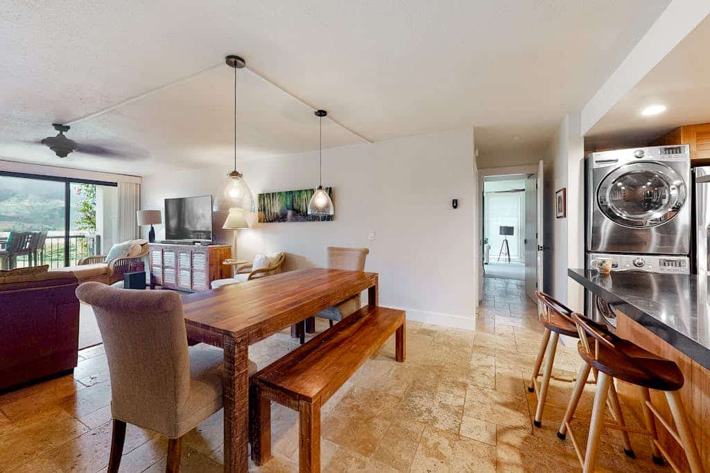 Two-bedroom corner condo with spectacular views of Hanalei Bay & AC