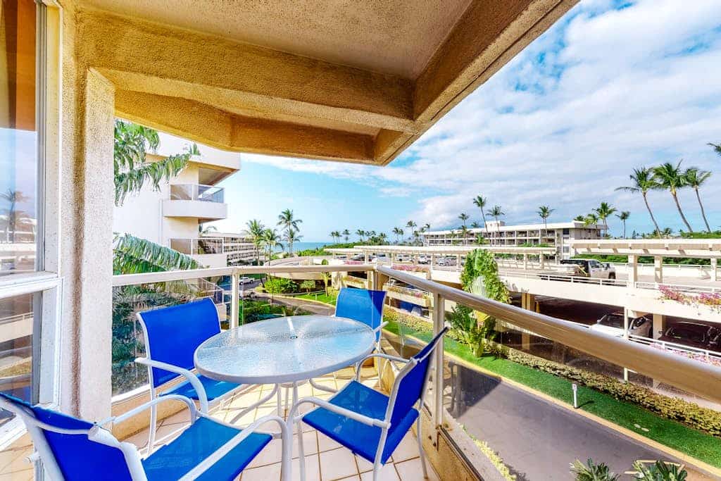 Maui Banyan Condo w/ Private W/D, Shared Pool-Swim, Surf, and More