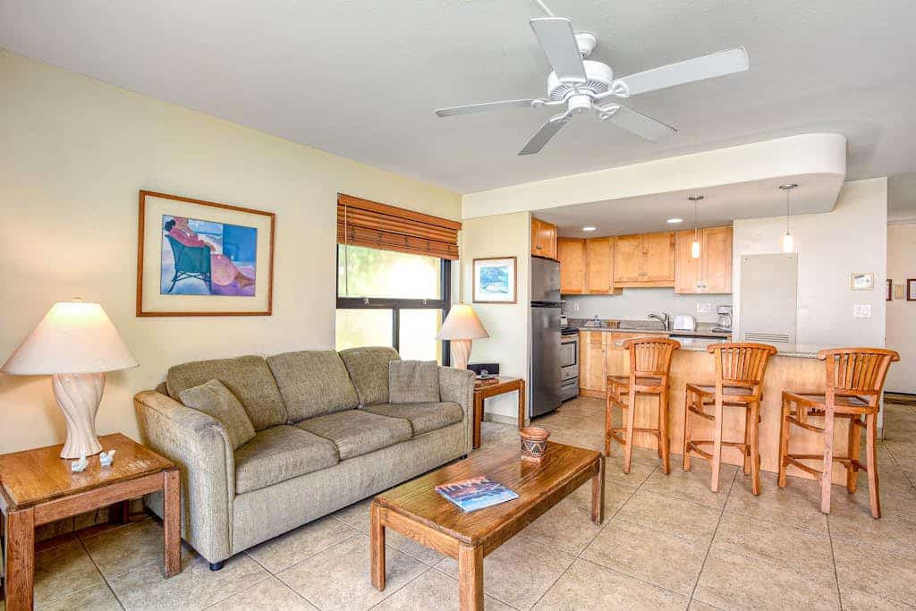 Sugar Beach Resort condo with ocean view, AC - surf, bike & golf