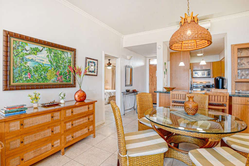 Top-floor oceanfront condo with AC, water views, & pool access - steps to beach