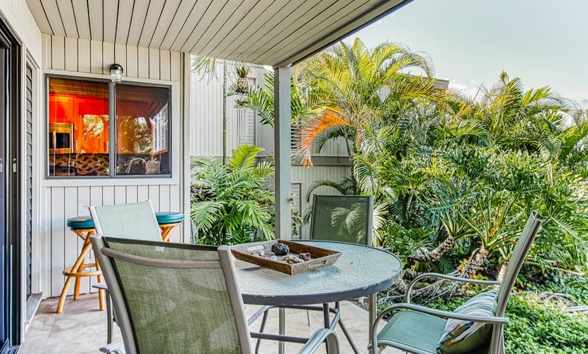 Ground-Floor Oceanview Home w/Private Lanai, WiFi, Shared Pool + Lots of Privacy
