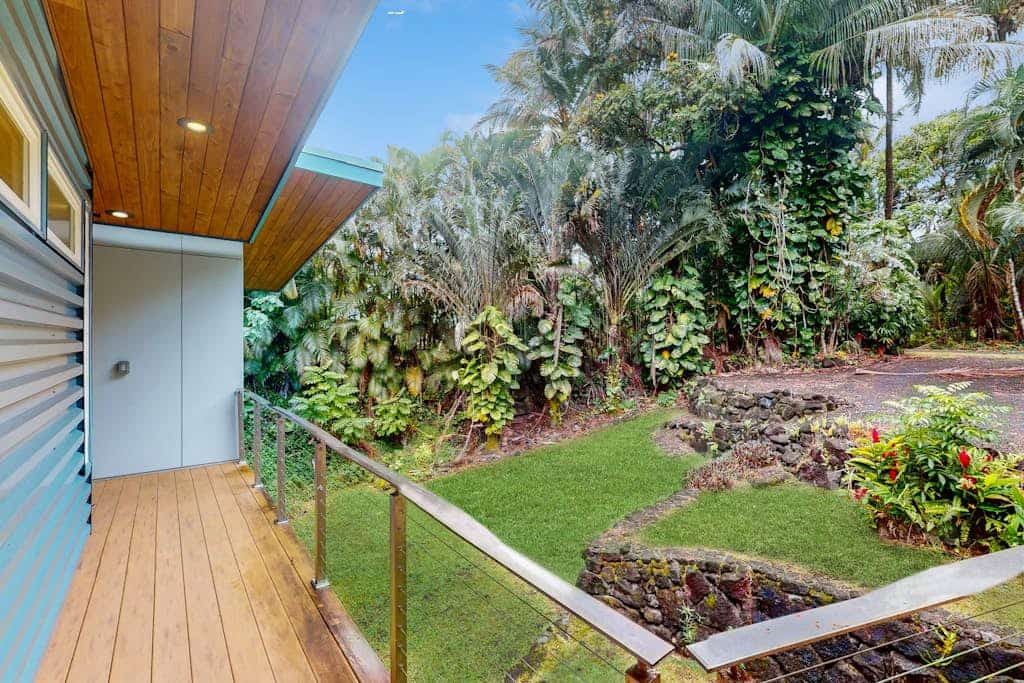 Tranquil Island Escape | Walk to Kehena Beach | Washer & dryer, WiFi