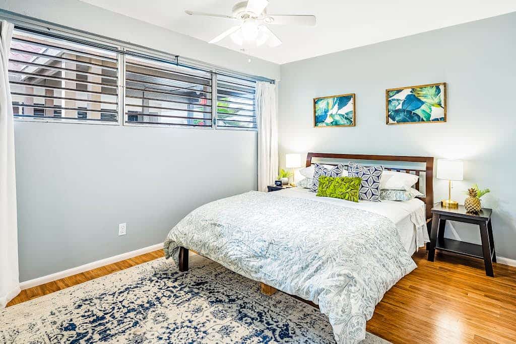 Ideally Located Condo w/ AC & Shared Pool - Walk to the Beach & Downtown
