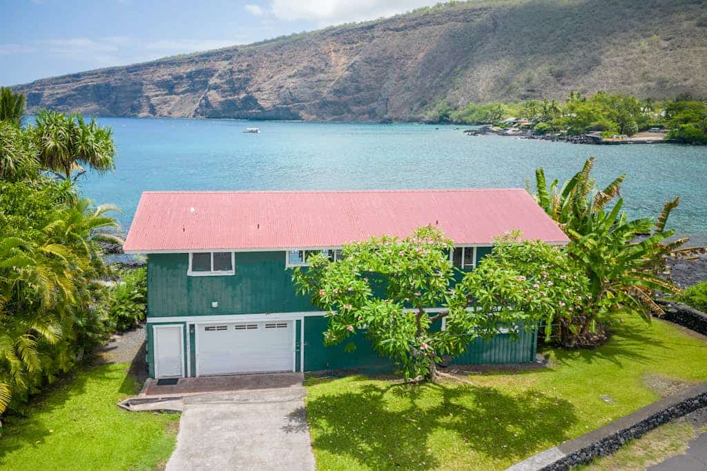 Oceanfront Kealakekua Bay Retreat w/ Breathtaking Views from Every Room